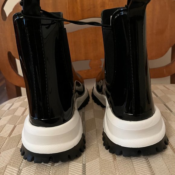 HIKER CHELSEA RAIN BOOTS BY ARDENE - NWT - Picture 6 of 9